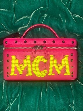 MCM LOVE POTION COSMETIC CASE